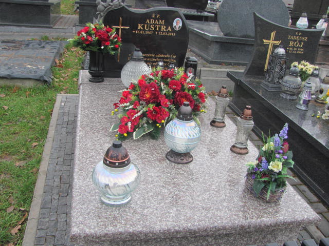 Grób ADAM KUSTRA