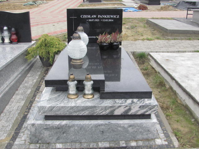 Grób CZESŁAW PANKIEWICZ