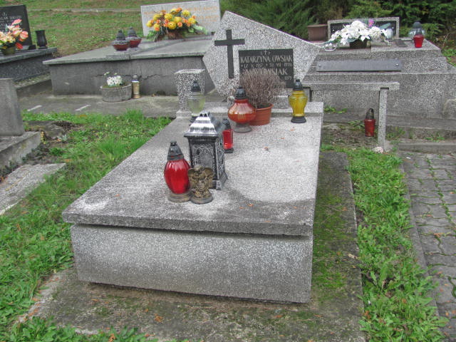 Grób CZESŁAW CIOSEK