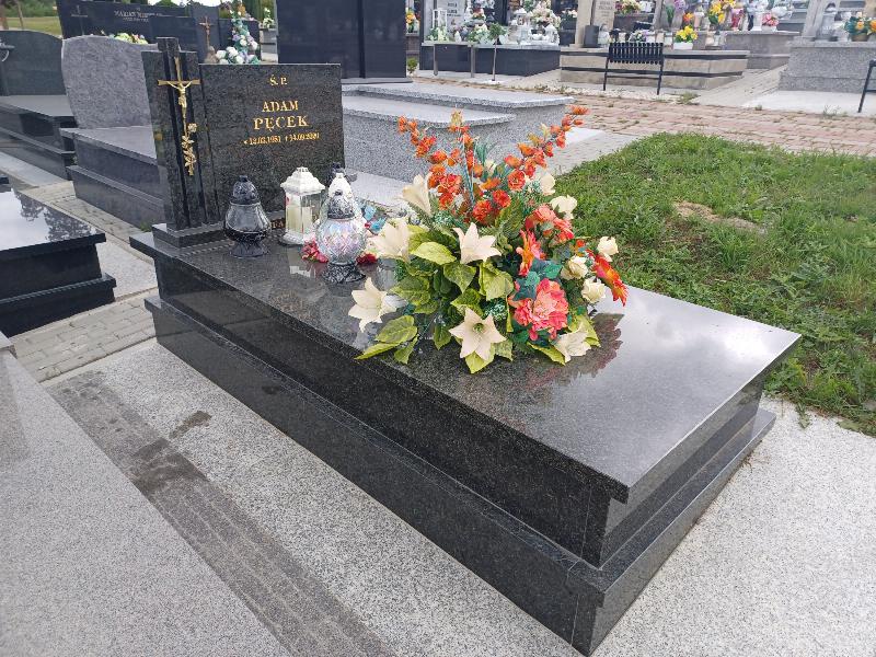Grób ADAM PĘCEK