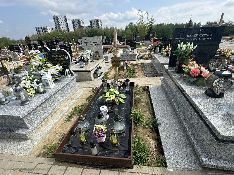 Grób MAŁGORZATA PIETRUCHA