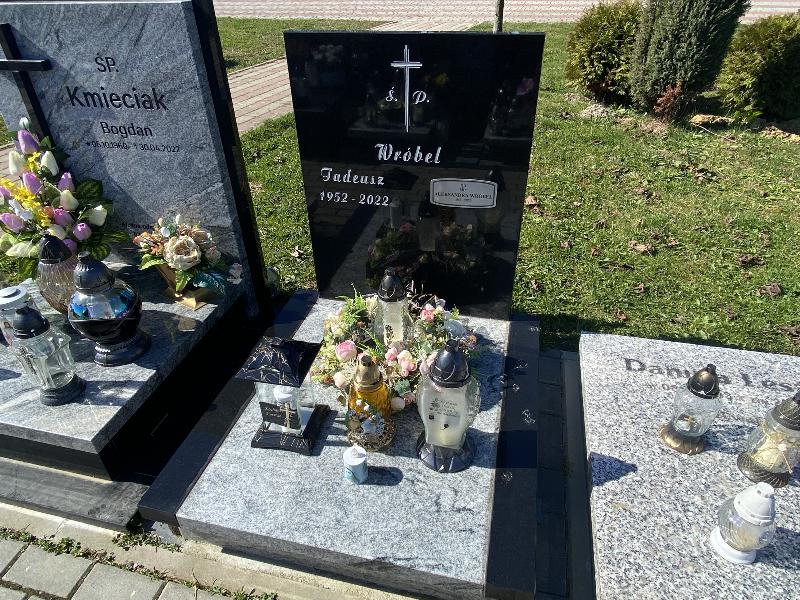 Grób ALEKSANDRA WRÓBEL