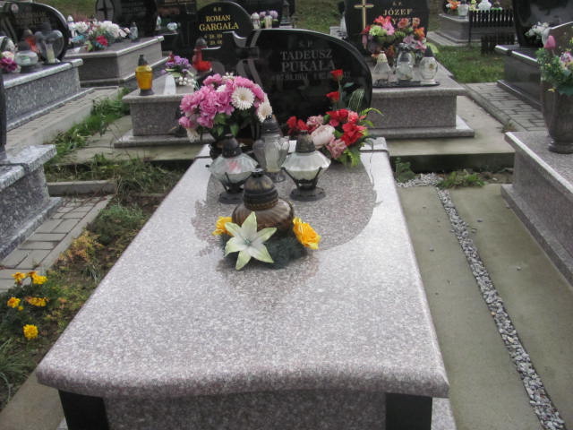 Grób TADEUSZ PUKAŁA