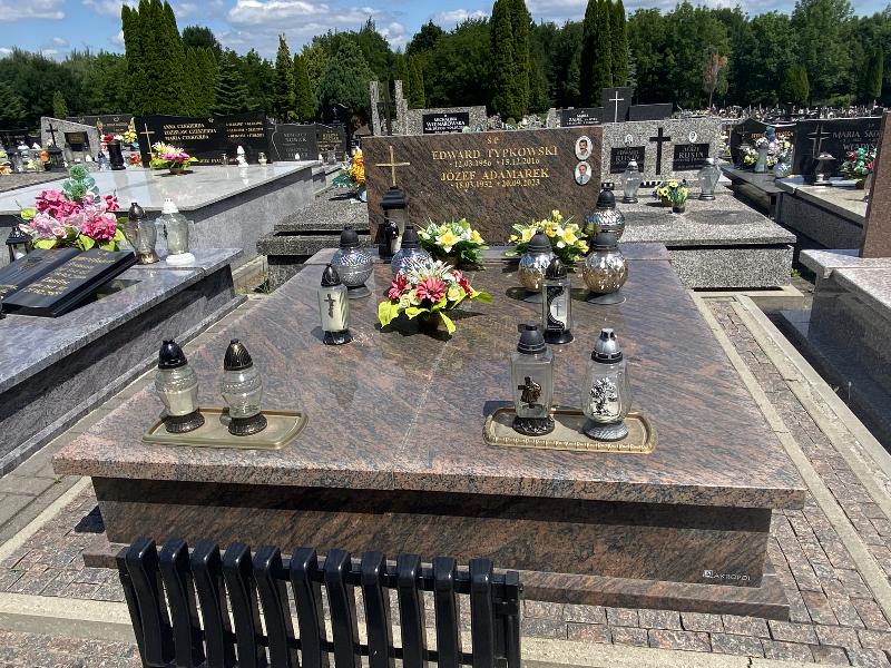 Grób EDWARD TYPKOWSKI