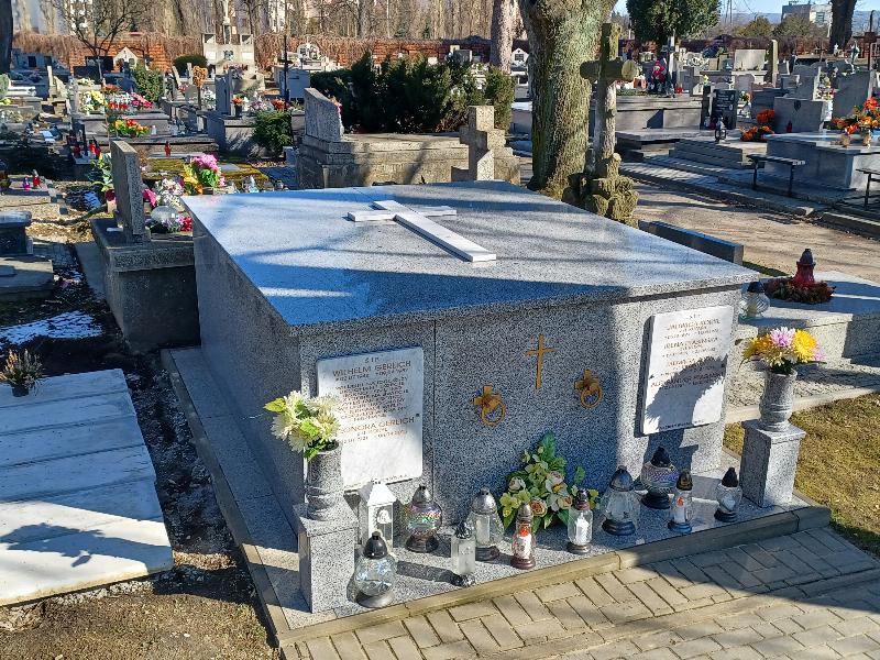 Grób ALEKSANDER      PTASIŃSKI